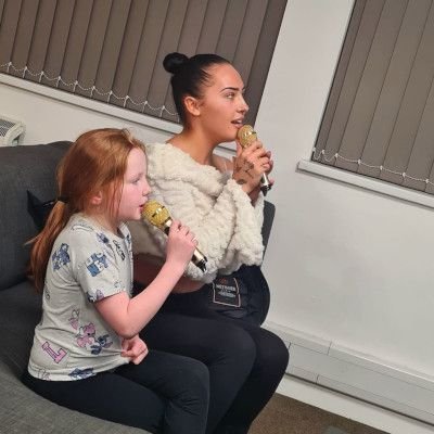 Too concentrated on the lyrics to notice that a photo is being taken